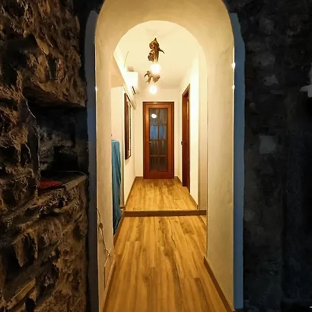 Casa Virginia Nel Borgo Lierna